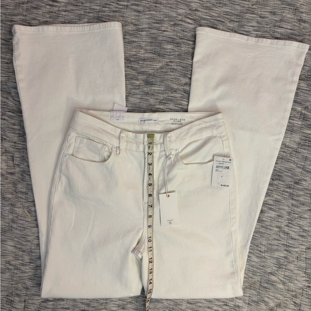 Good American Good Legs Mid Rise Flare Jeans In White Sz 8 NWT | Good American - - Picture 5 of 9